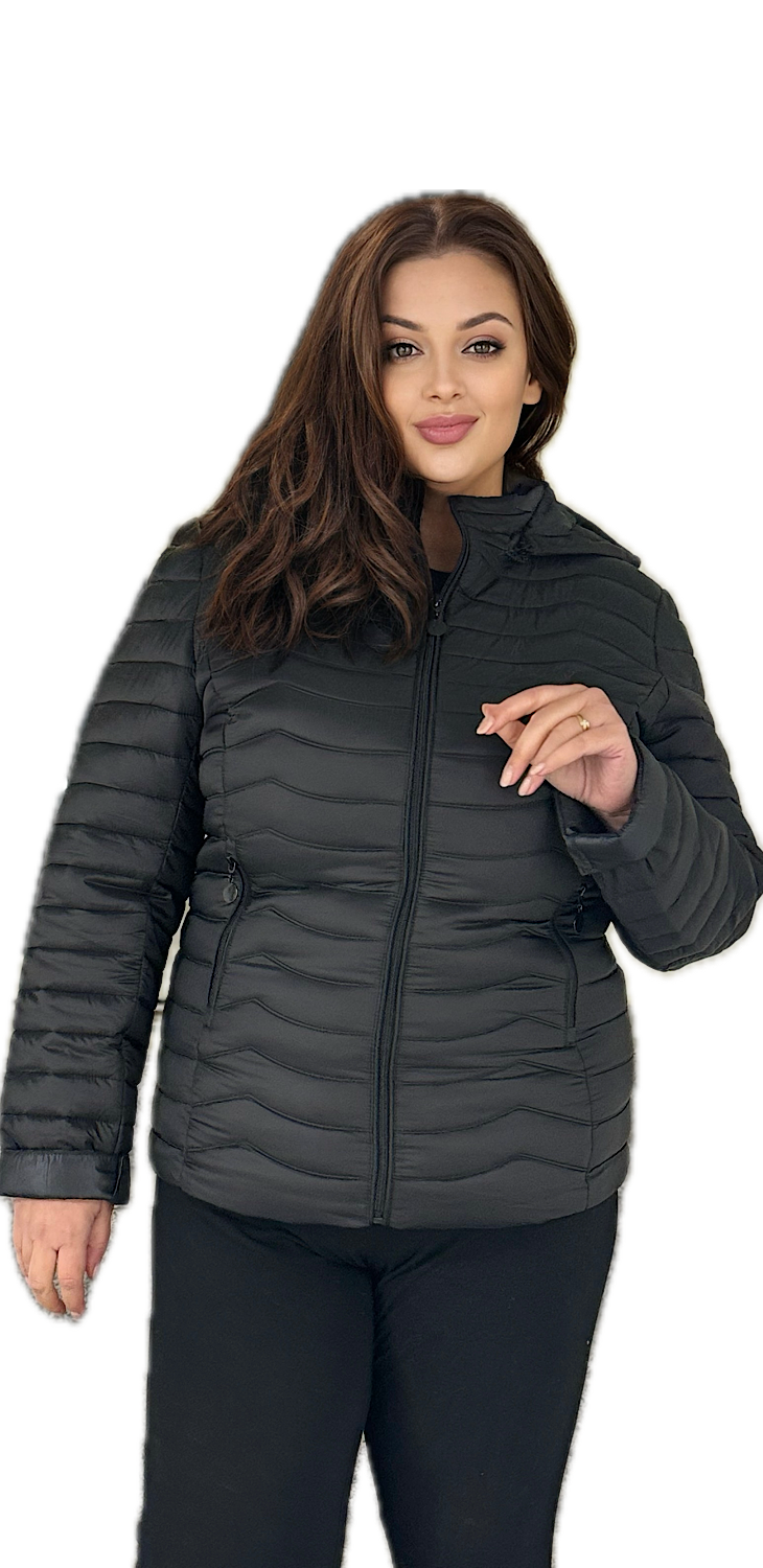 Elegant Women's Puffer Outerwear - Gata
